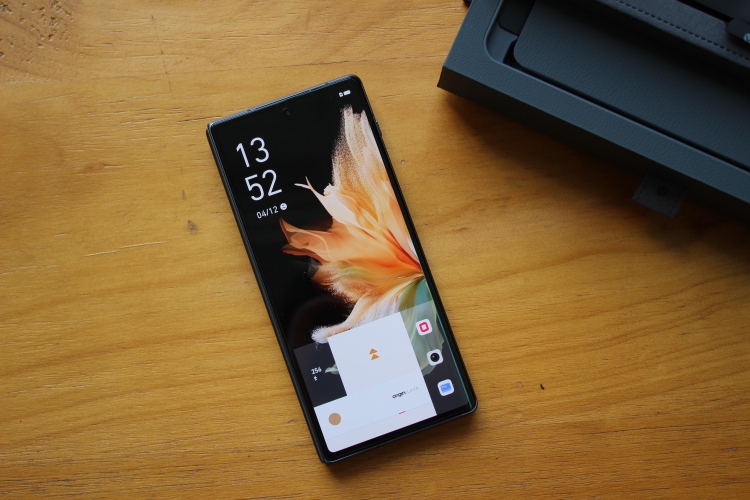 上手vivo X Fold：折叠屏2.0，尊贵如宾