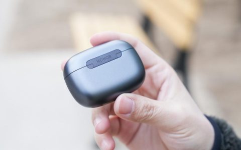 荣耀Earbuds 3 Pro真无线TWS入耳式蓝牙耳机评测：智慧降噪 体温监测 双连接 无线快充！