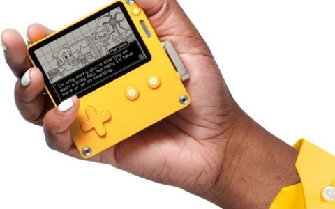 创意掌机“Playdate”已发货，屏幕仅2.7英寸，24款独家游戏！