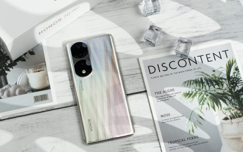 荣耀新品70pro+智能手机评测：旗舰芯片，100W快充，IMX800主摄，120Hz流光四曲屏！