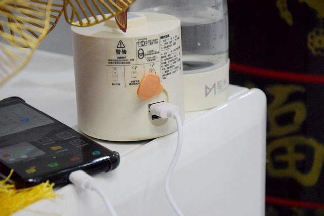 聪米无线便携调奶器体验：解决出门冲奶难，一机多用的全新物种
