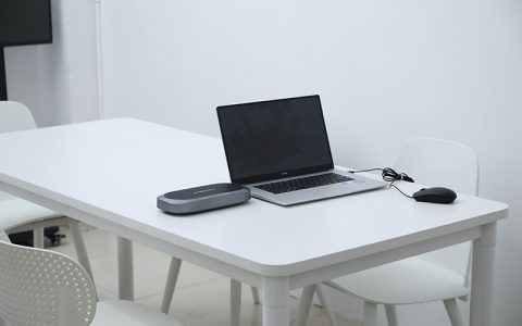 思必驰M12 视频会议全向麦克风评测：人声定向增强，深度降噪，3喇叭单元澎湃音质！