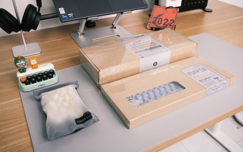 洛斐（LOFREE）小翘无线蓝牙机械键盘评测：三种链接模式，蓝牙5.0，个性自定义，人体工学设计，支持热插拔轴！