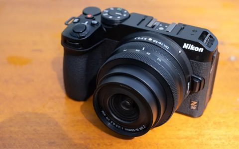 尼康（Nikon）Z 30 微单相机评测：轻巧简单，拍vlog的新神器