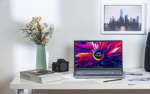 华硕无畏Pro15 2022笔记本电脑评测：2.8K+120Hz高刷OLED高色域护眼屏，RTX3050！