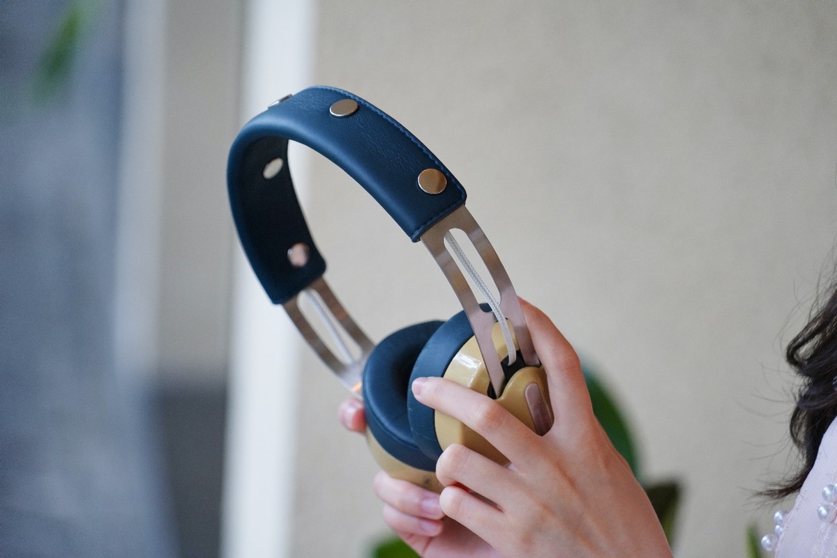 颜控必看：享受DIY个性化设计，魔尼悉比Rainbow耳机上手实测