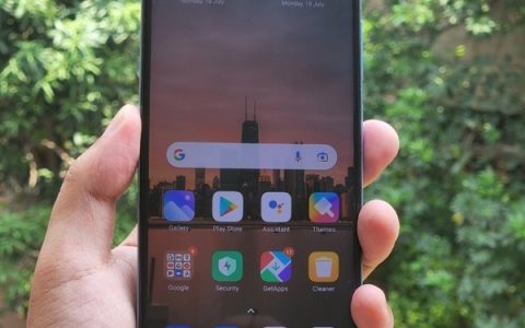 Redmi K50i真机照曝光！配中置挖孔LCD屏