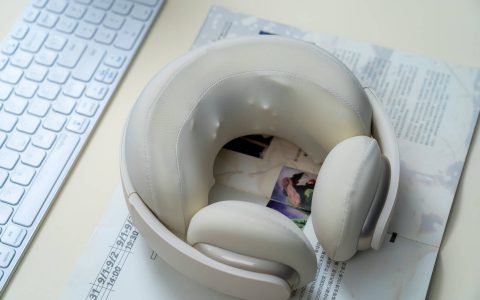 西屋（Westinghouse） UX5颈椎按摩器评测：呵护颈椎健康，复式揉捏真过瘾