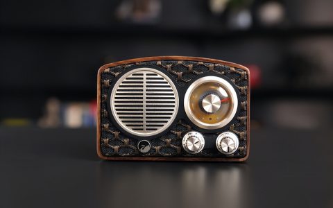 惠威（HiVi） MT1-Mini复古蓝牙音响评测：5.0蓝牙高速传输，WiFi输入，WPS快速联网！