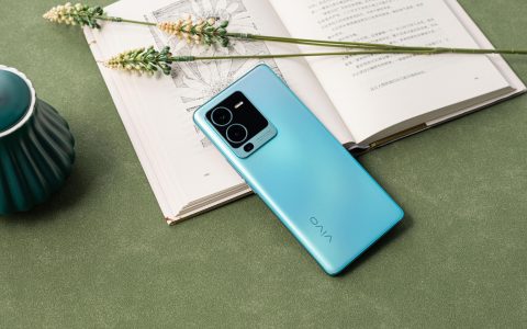 vivo S15 Pro智能手机评测：独显芯片+E5曲面屏，性能媲美骁龙888