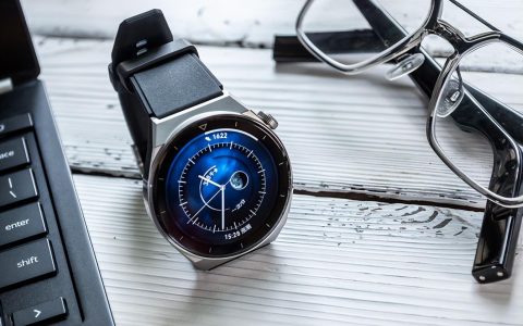 华为HUAWEI WATCH GT3 PRO 智能手表评测：心电分析，无线快充，强劲续航