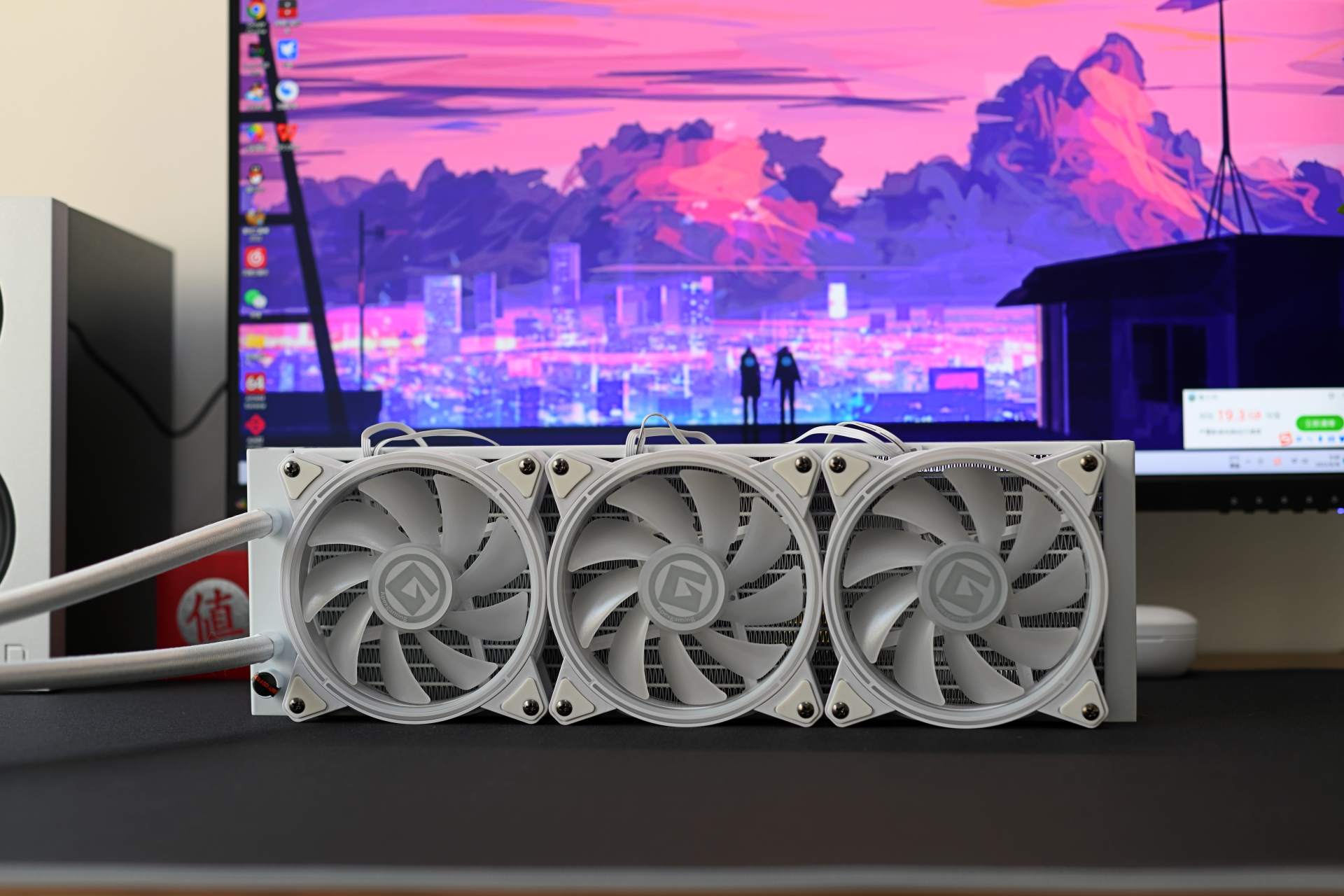 2022双11装机推荐：白色机箱配水冷让书房更有科技感