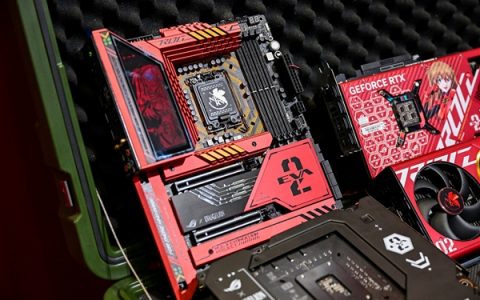 华硕主板真会玩！Z790联姻EVA、B760背置“消灭走线”