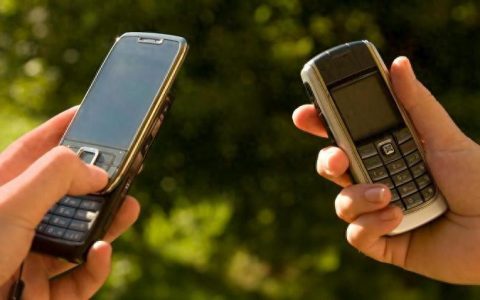 网友建议保障老旧手机基础通信，工信部：2G/3G退网是必然选择，也要保障用户权益