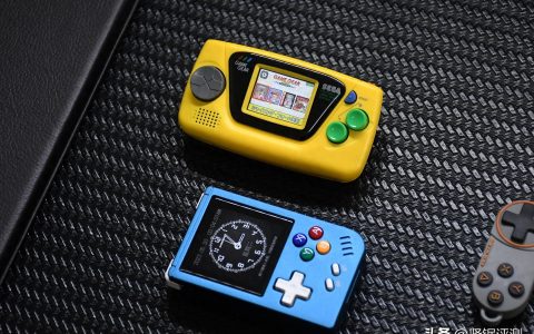 1.54英寸IPS屏，铝合金机身！国产“迷你游戏掌机”评测