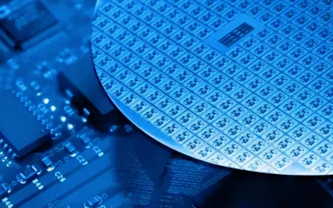 芯片巨头们失去耐心，集体“变脸”了